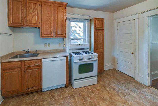 927 Drake Street, Madison, WI 53715