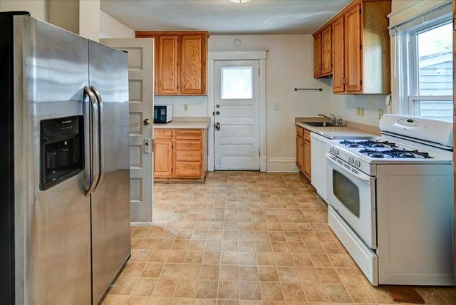 927 Drake Street, Madison, WI 53715