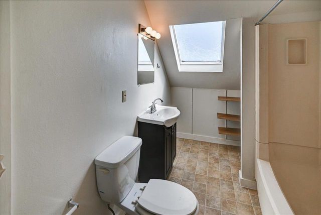 927 Drake Street, Madison, WI 53715