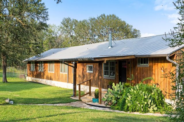 317 Walnut Creek RD, Bastrop, TX 78602