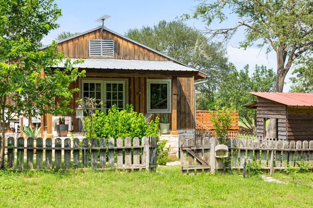 317 Walnut Creek RD, Bastrop, TX 78602