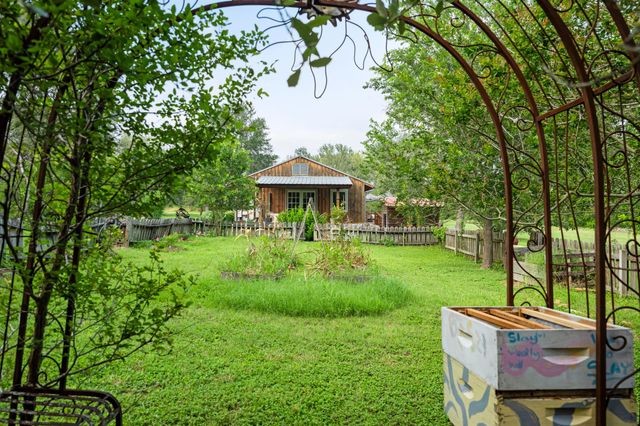 317 Walnut Creek RD, Bastrop, TX 78602