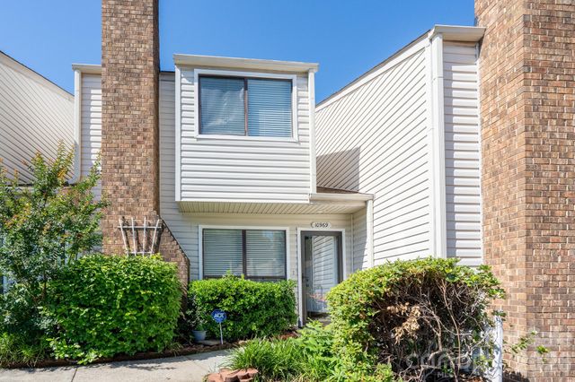 10969 Carmel Crossing Road, Charlotte, NC 28226