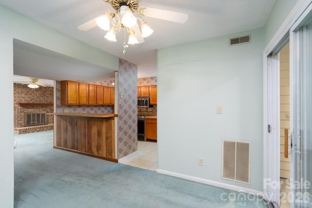 10969 Carmel Crossing Road, Charlotte, NC 28226