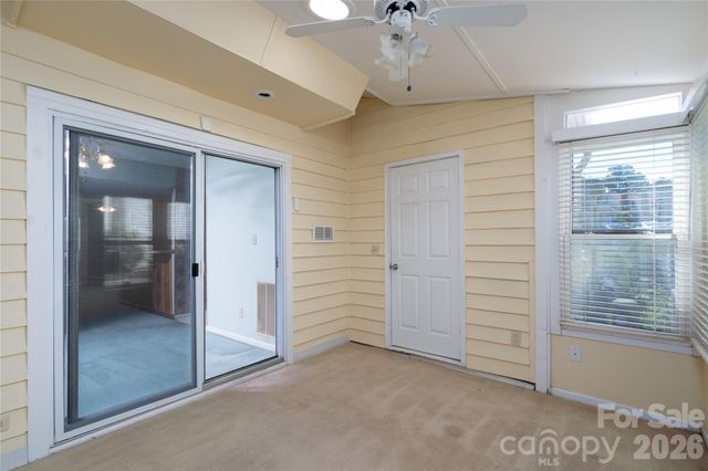 10969 Carmel Crossing Road, Charlotte, NC 28226