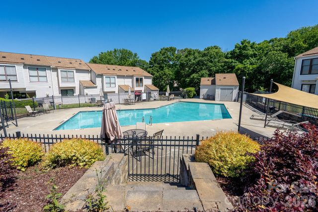 10969 Carmel Crossing Road, Charlotte, NC 28226