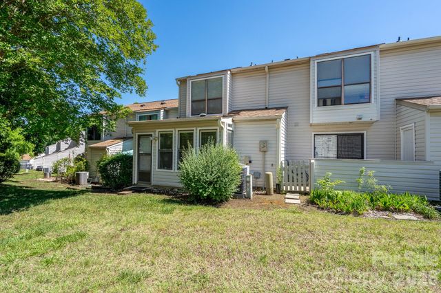 10969 Carmel Crossing Road, Charlotte, NC 28226