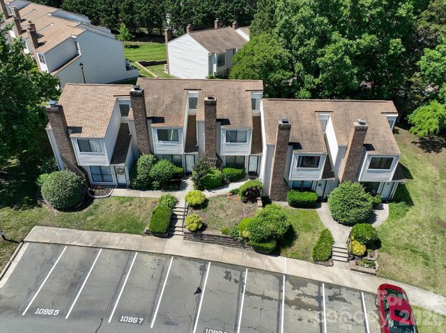 10969 Carmel Crossing Road, Charlotte, NC 28226