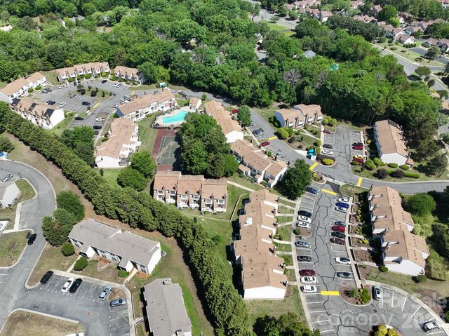 10969 Carmel Crossing Road, Charlotte, NC 28226