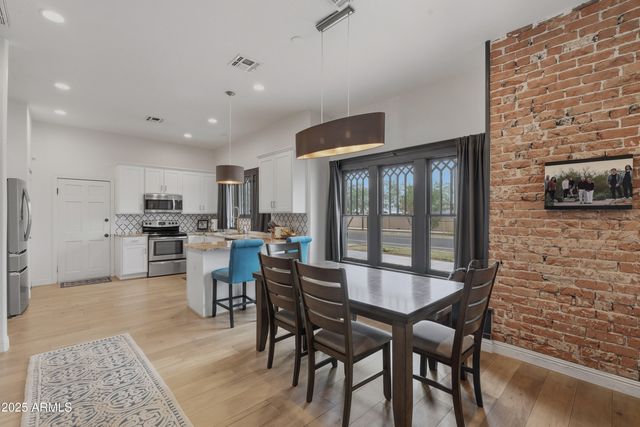 1034 E MCKINLEY Street, Phoenix, AZ 85006