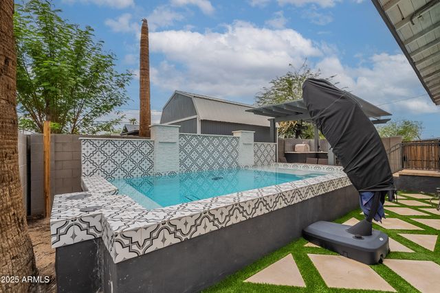 1034 E MCKINLEY Street, Phoenix, AZ 85006