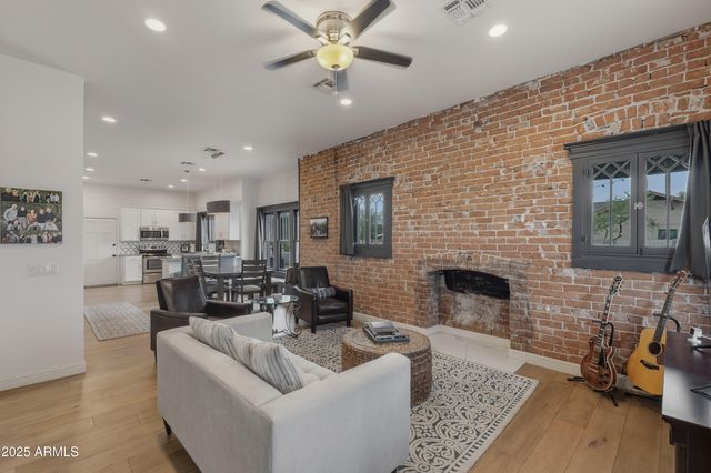 1034 E MCKINLEY Street, Phoenix, AZ 85006