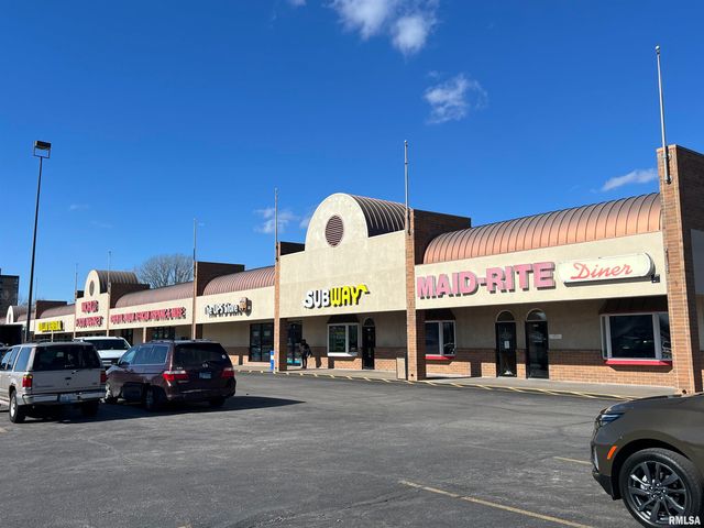 617 AVENUE OF THE CITIES, East Moline, IL 61244