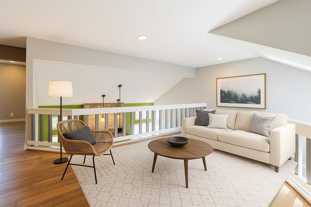 2405 81st Circle, Urbandale, IA 50322