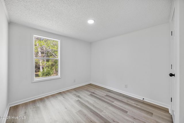 410 Pond View Lane, Hampstead, NC 28443