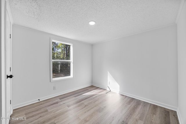 410 Pond View Lane, Hampstead, NC 28443