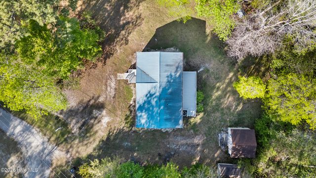 410 Pond View Lane, Hampstead, NC 28443
