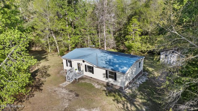 410 Pond View Lane, Hampstead, NC 28443