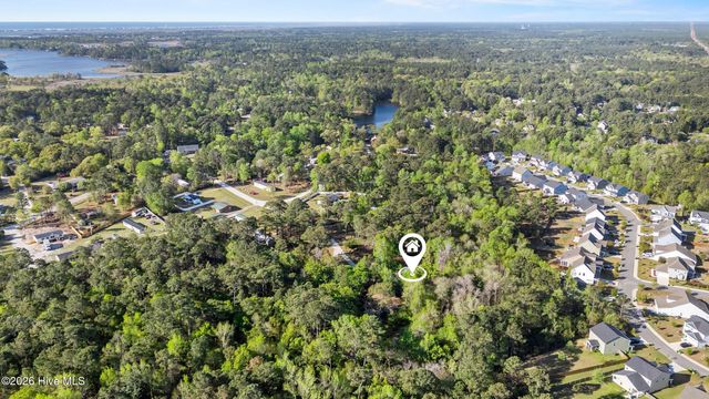 410 Pond View Lane, Hampstead, NC 28443