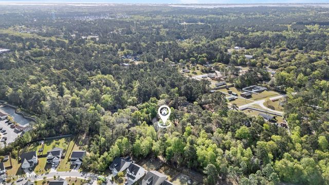 410 Pond View Lane, Hampstead, NC 28443
