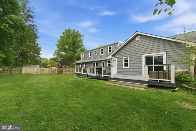 642 KNOLL DR, Lansdale, PA 19446