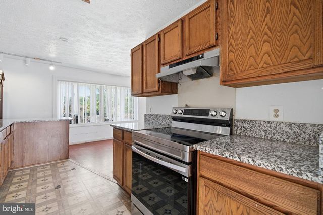 7935 PIPERS PATH, Glen Burnie, MD 21061