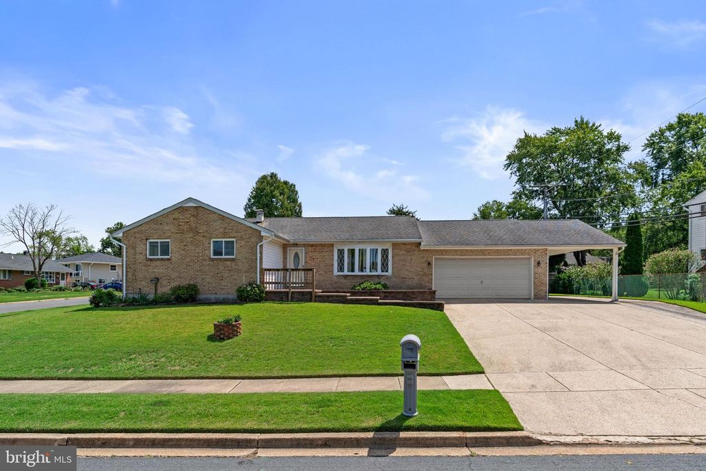 7935 PIPERS PATH, Glen Burnie, MD 21061