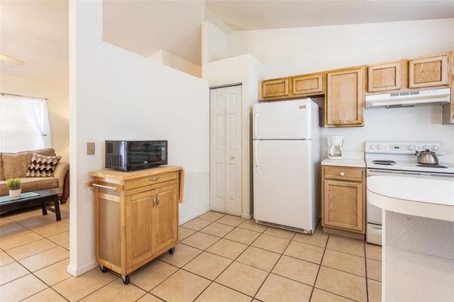 24 ROLLER LANE, Palm Coast, FL 32164