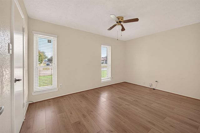 2905 Park Shadow Lane, Deer Park, TX 77536