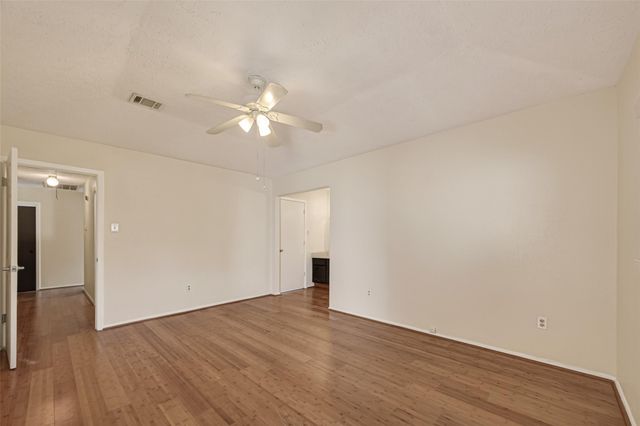 2905 Park Shadow Lane, Deer Park, TX 77536