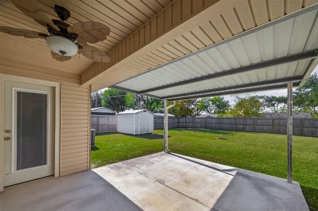 2905 Park Shadow Lane, Deer Park, TX 77536