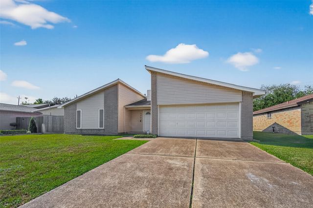 2905 Park Shadow Lane, Deer Park, TX 77536