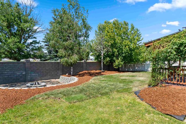 6620 S Lucas St, Cheney, WA 99004