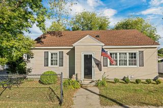 13 Mulvanity Street, Nashua, NH 03060