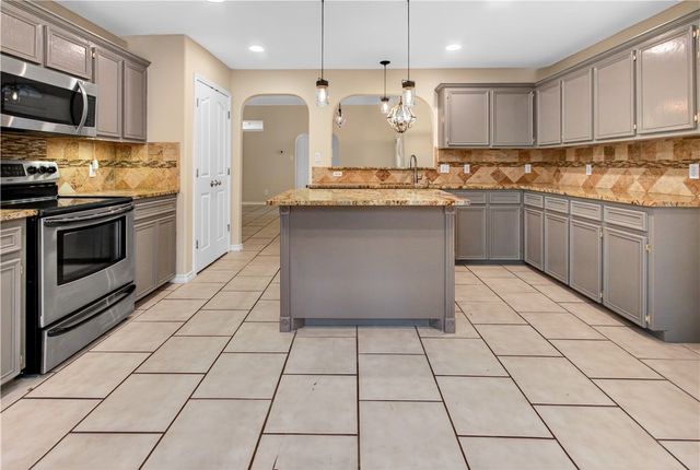 3125 Bourgogre Dr, Corpus Christi, TX 78414