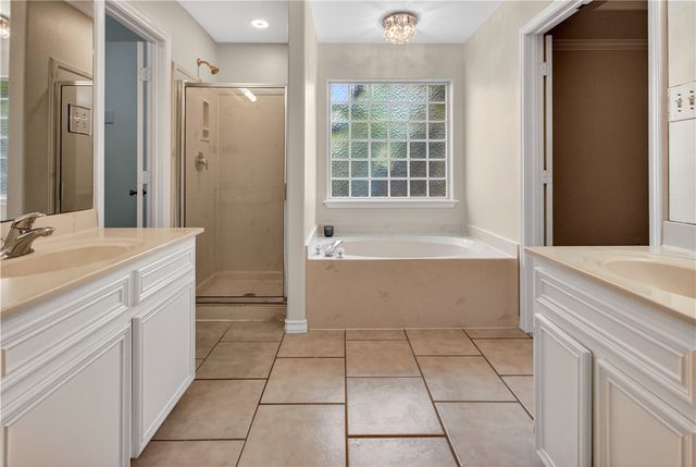3125 Bourgogre Dr, Corpus Christi, TX 78414