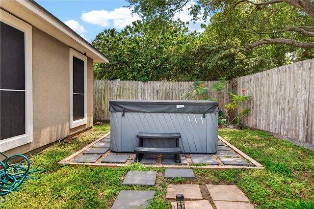 3125 Bourgogre Dr, Corpus Christi, TX 78414