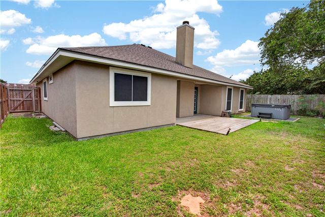 3125 Bourgogre Dr, Corpus Christi, TX 78414