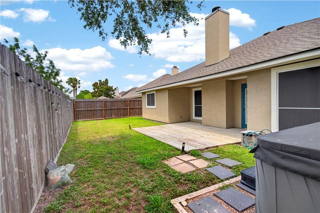 3125 Bourgogre Dr, Corpus Christi, TX 78414