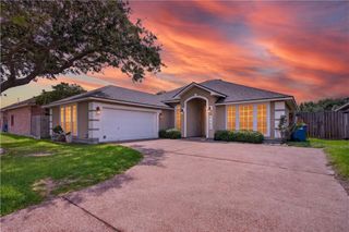 3125 Bourgogre Dr, Corpus Christi, TX 78414