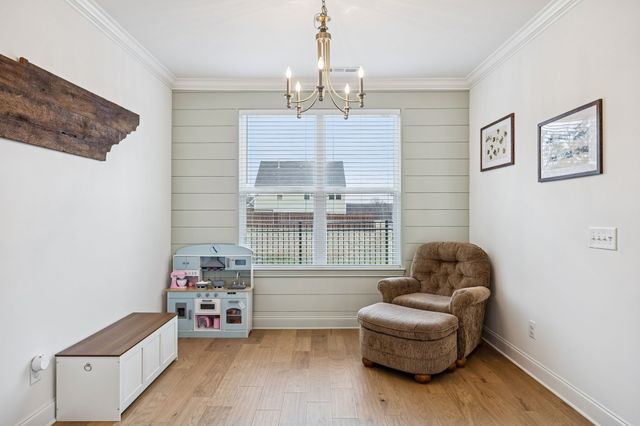 6407 Desmond Ave, Murfreesboro, TN 37128