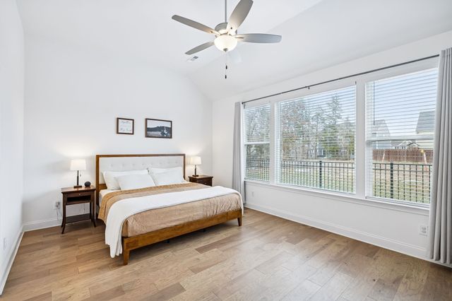 6407 Desmond Ave, Murfreesboro, TN 37128