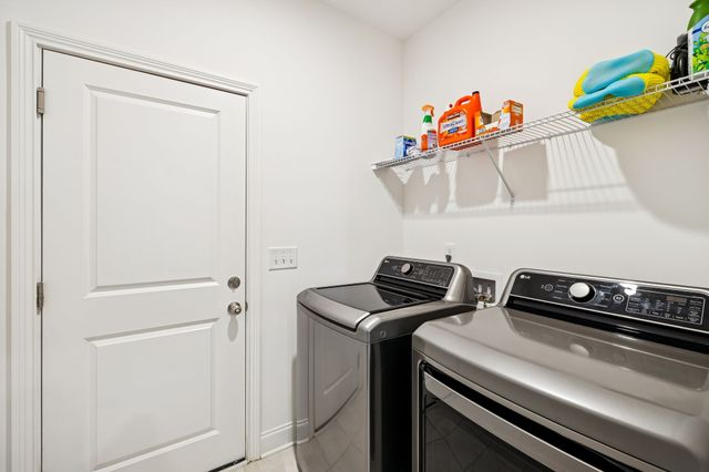 6407 Desmond Ave, Murfreesboro, TN 37128