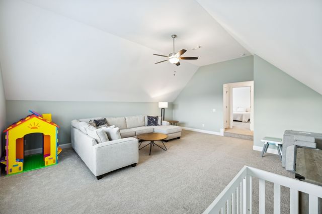 6407 Desmond Ave, Murfreesboro, TN 37128