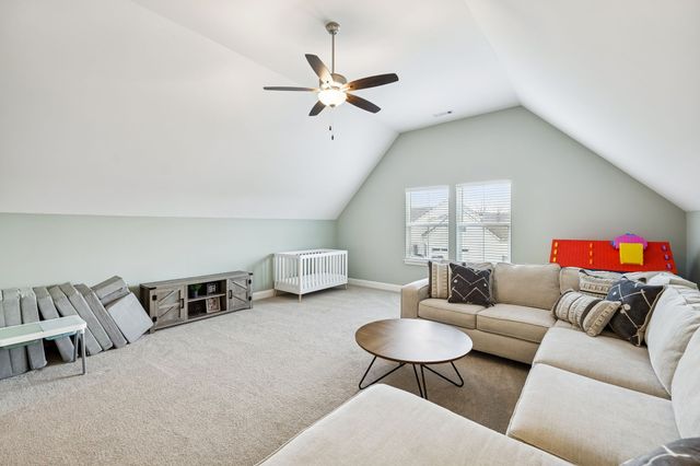 6407 Desmond Ave, Murfreesboro, TN 37128