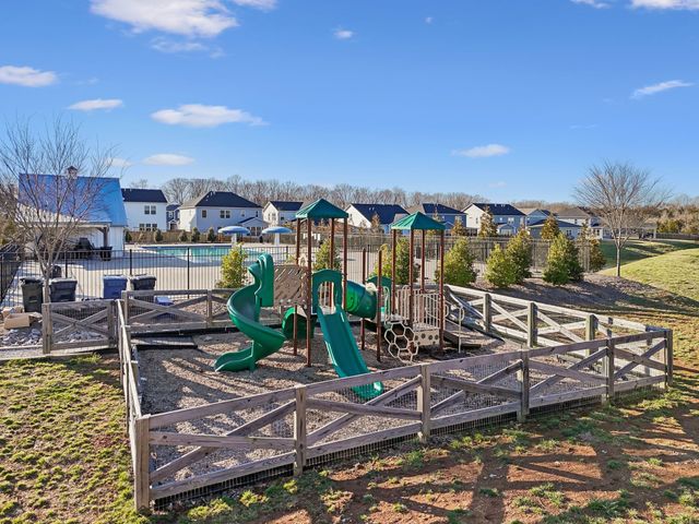 6407 Desmond Ave, Murfreesboro, TN 37128