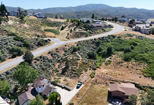 Montello Drive, Lake Hughes, CA 93532