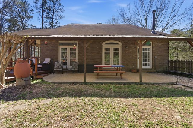 1137 Frances St., Hattiesburg, MS 39402