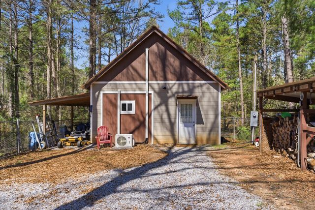 1137 Frances St., Hattiesburg, MS 39402