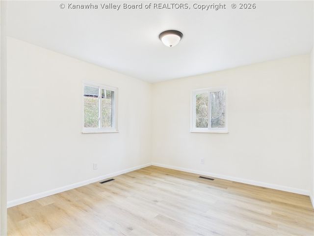 903 Valley View Drive, South Charleston, WV 25309